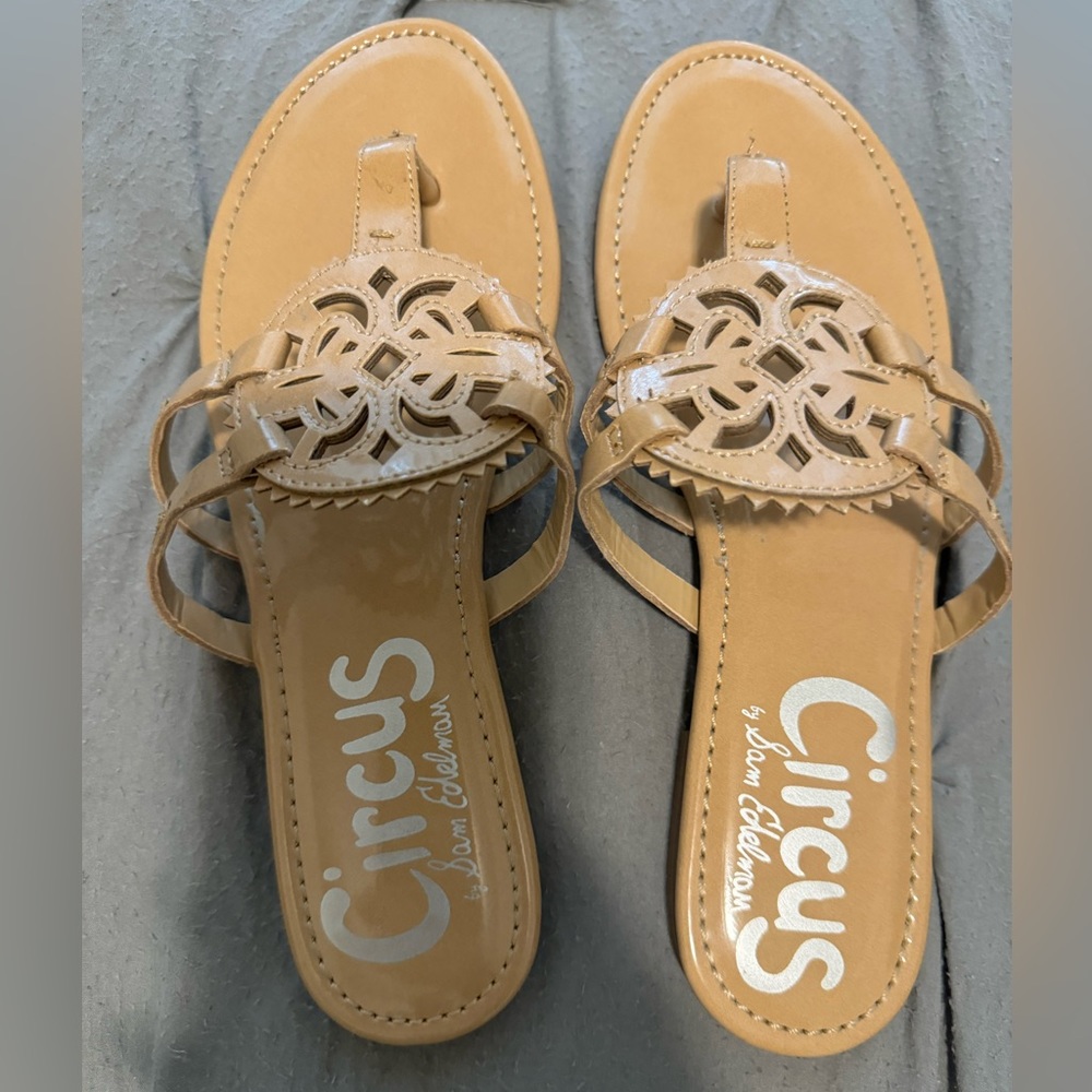 Canyon Sandals, size 8, color: Almond patent